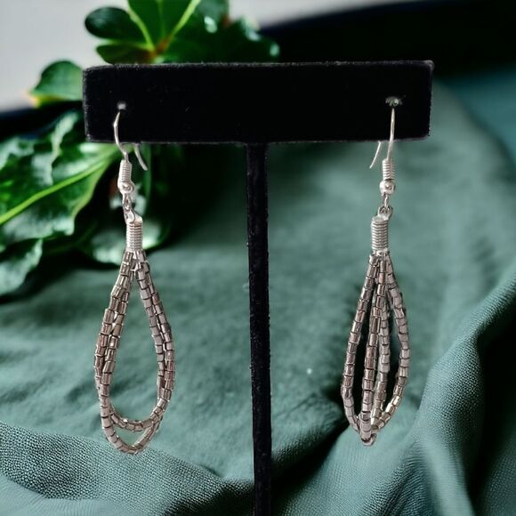 Seed Bead Silver Teardrop Earrings Silver Tone Summer Festival Dangle Sparkly. - Picture 12 of 14